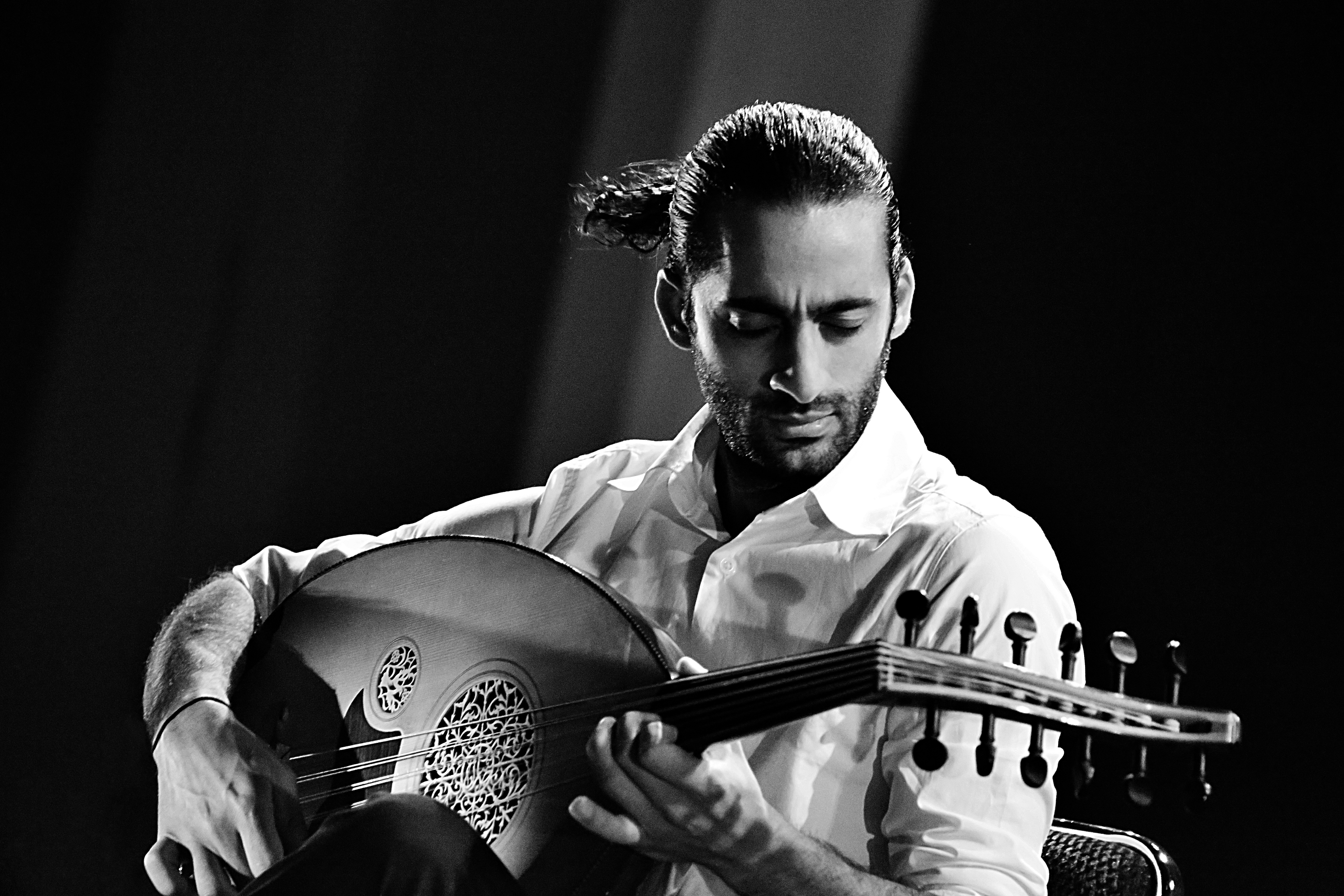 Adnan Joubran, un artiste Franco-Palestinien au festival Jazzkaar