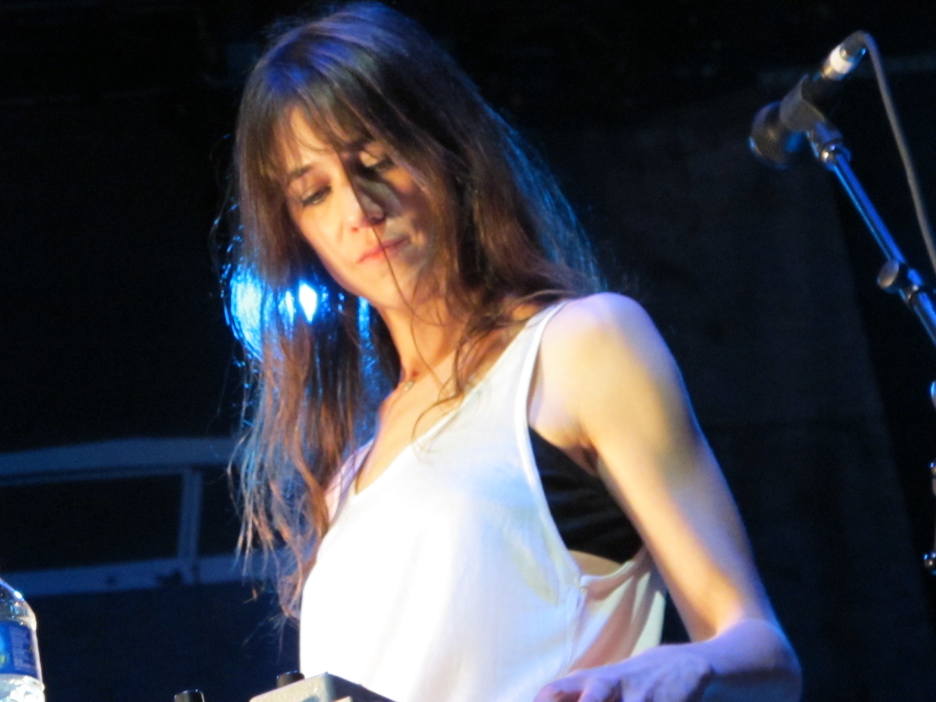 « Ring-A-Ring O&rsquo; Roses » – Charlotte Gainsbourg