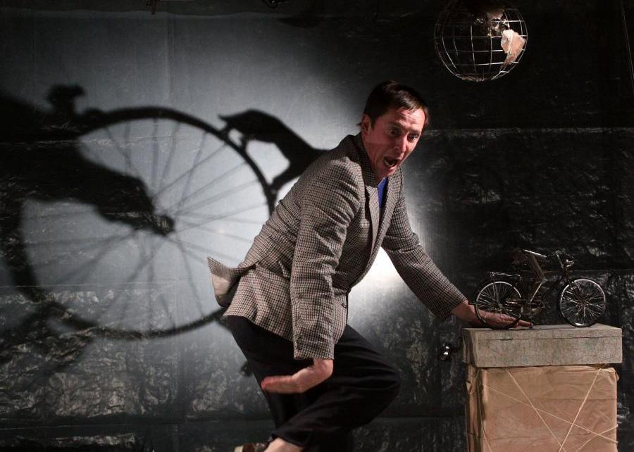 NUQ TREFF 2019 – La mer en pointillés par Bouffou Théâtre